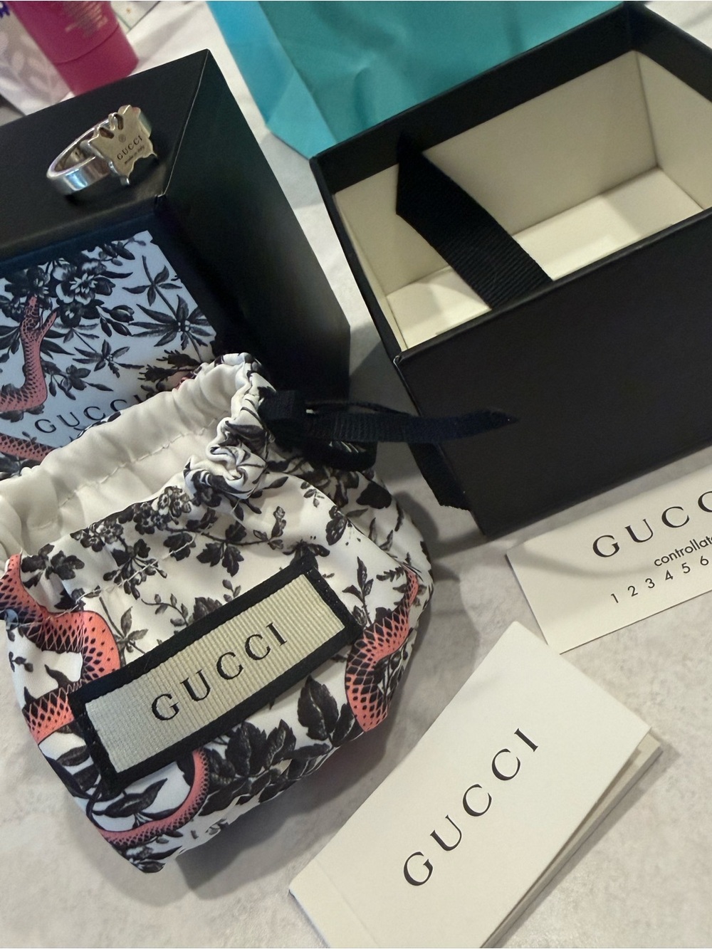 Gucci Silver Butterfly Logo Ring - Silver Size 7 - Picture 2 of 7